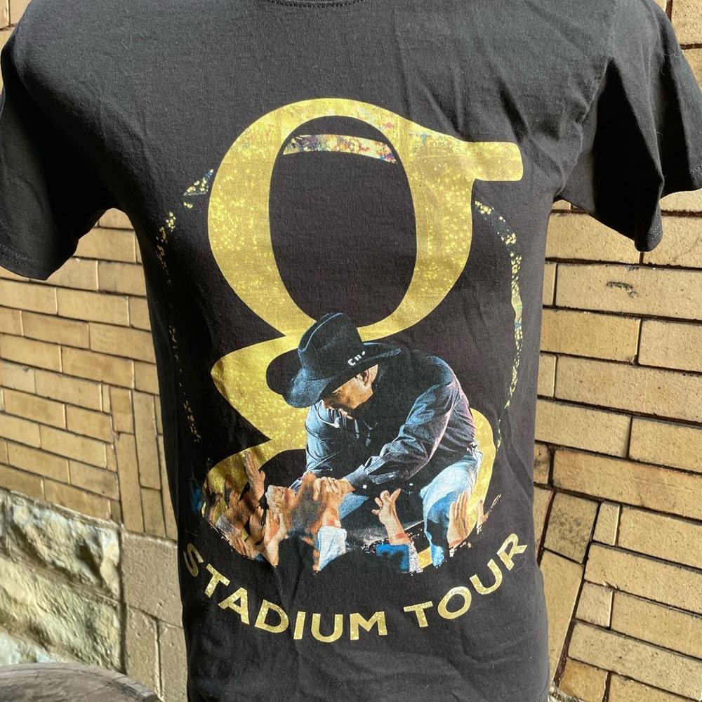 Garth Brooks STADIUM TOUR BLACK TEE Unisex Size